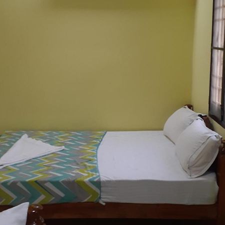 Varadhar Guest House Kanchipuram Eksteriør billede
