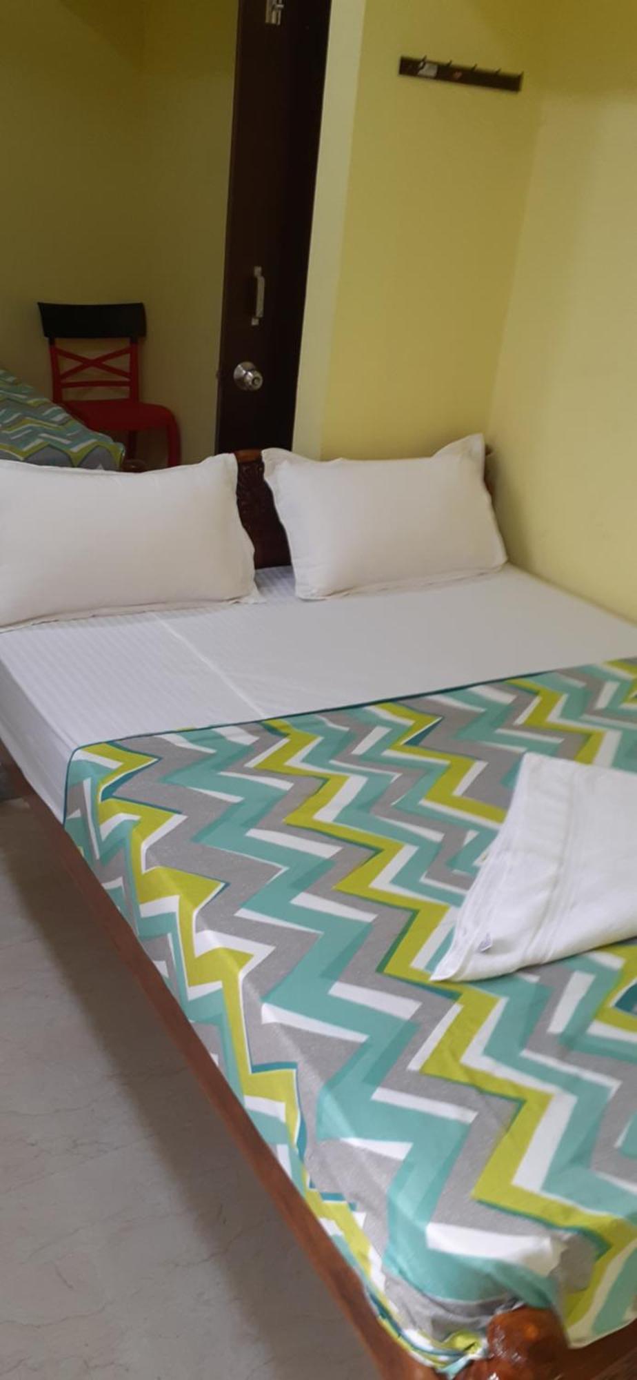 Varadhar Guest House Kanchipuram Eksteriør billede